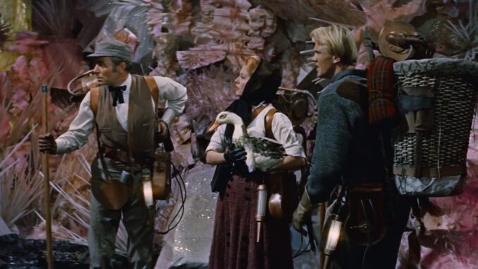 Journey.to.the.Center.of.the.Earth.1959 (1)