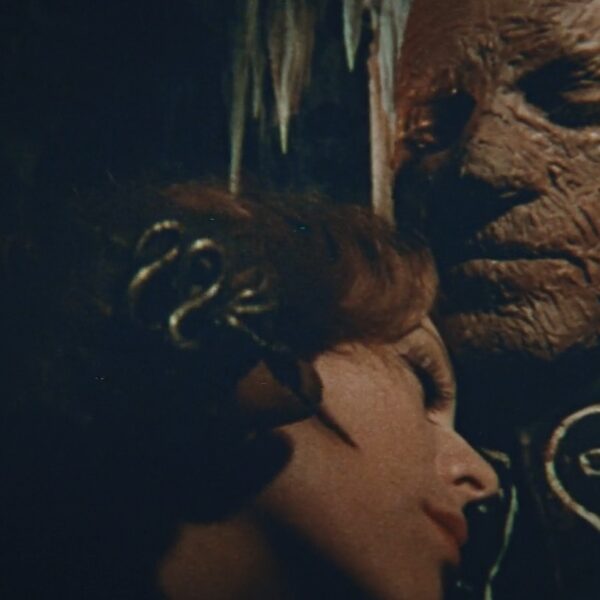 Vudú sangriento aka Voodoo Black Exorcist (1974)